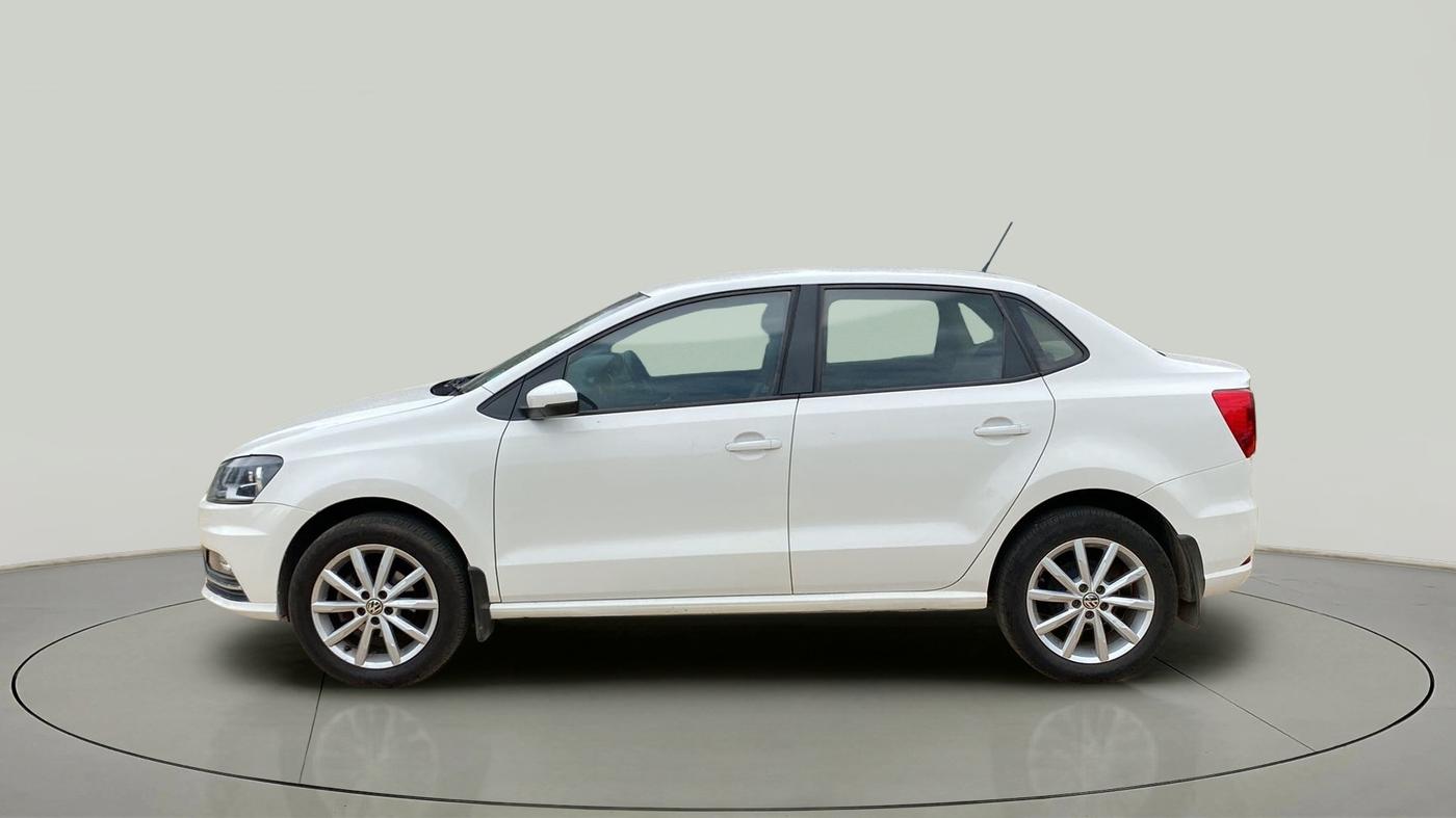 2017 Volkswagen Ameo HIGHLINE1.2L PLUS 16 ALLOY, Petrol, Manual, 49,624 km, Left Side