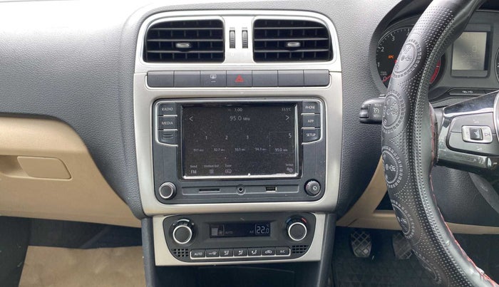 2017 Volkswagen Ameo HIGHLINE1.2L PLUS 16 ALLOY, Petrol, Manual, 49,624 km, Air Conditioner