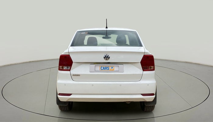 2017 Volkswagen Ameo HIGHLINE1.2L PLUS 16 ALLOY, Petrol, Manual, 49,624 km, Back/Rear