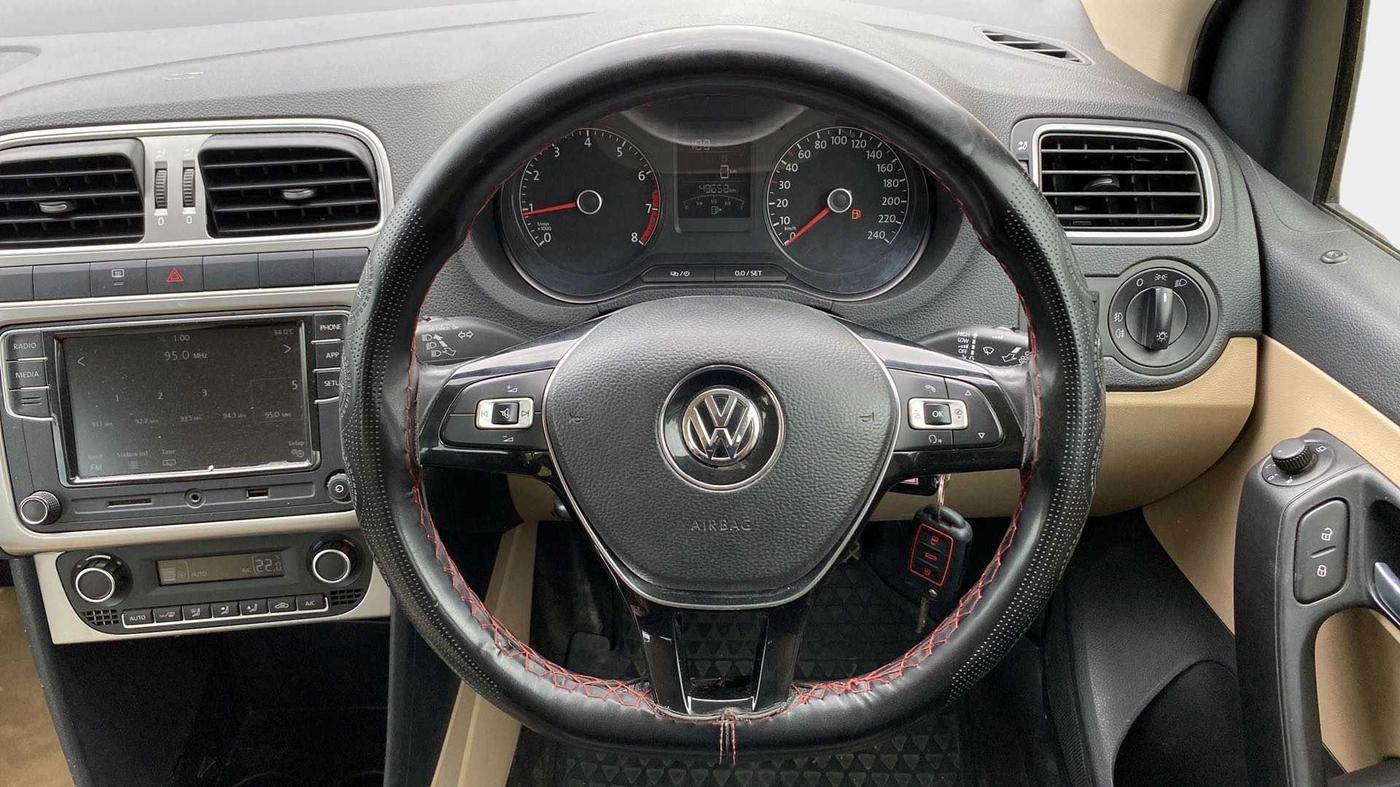 2017 Volkswagen Ameo HIGHLINE1.2L PLUS 16 ALLOY, Petrol, Manual, 49,624 km, Steering Wheel Close Up