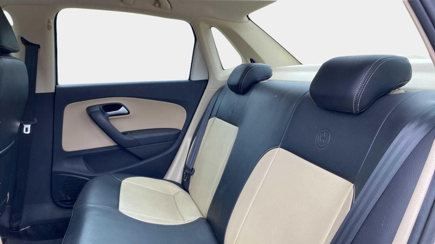 2017 Volkswagen Ameo HIGHLINE1.2L PLUS 16 ALLOY, Petrol, Manual, 49,624 km, Right Side Rear Door Cabin