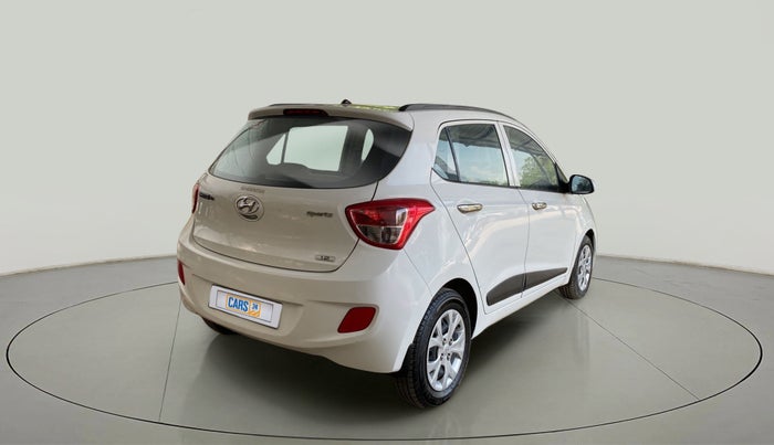 2015 Hyundai Grand i10 SPORTZ 1.2 KAPPA VTVT, Petrol, Manual, 46,287 km, Right Back Diagonal