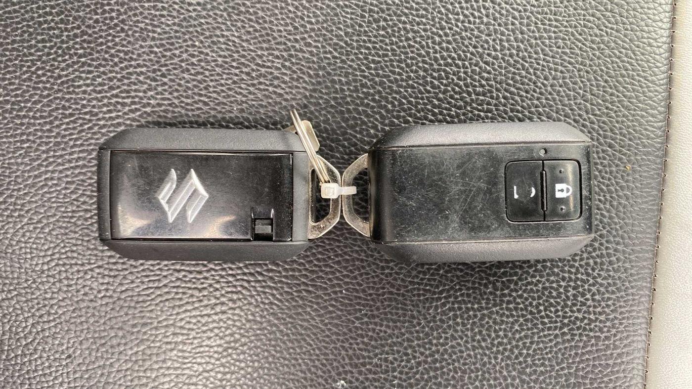 2019 Maruti Baleno ZETA PETROL 1.2, Petrol, Manual, 31,968 km, Key Close Up