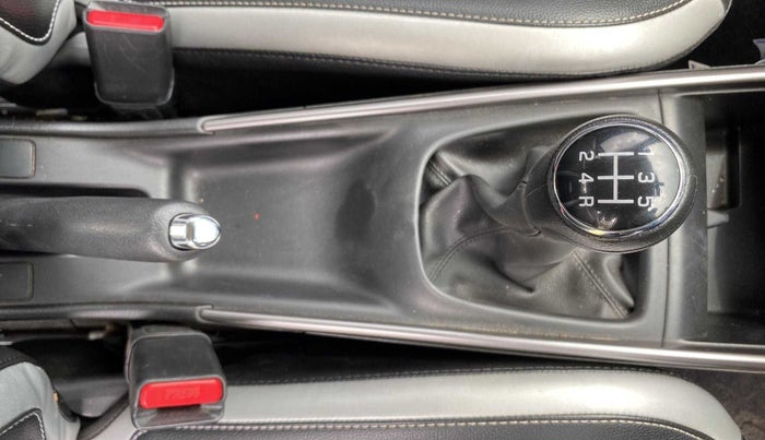2019 Maruti Baleno ZETA PETROL 1.2, Petrol, Manual, 31,968 km, Gear Lever