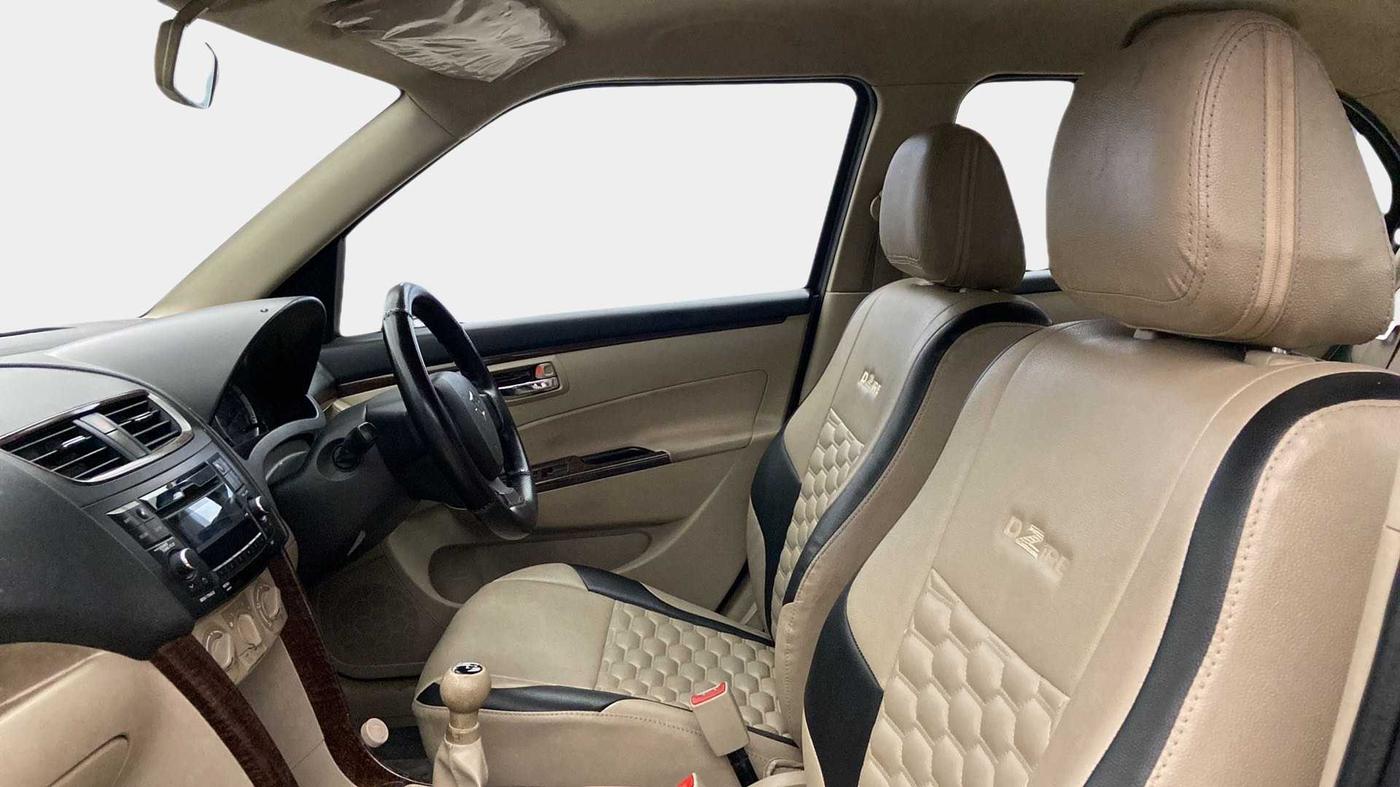 2015 Maruti Swift Dzire VXI, Petrol, Manual, 32,721 km, Right Side Front Door Cabin