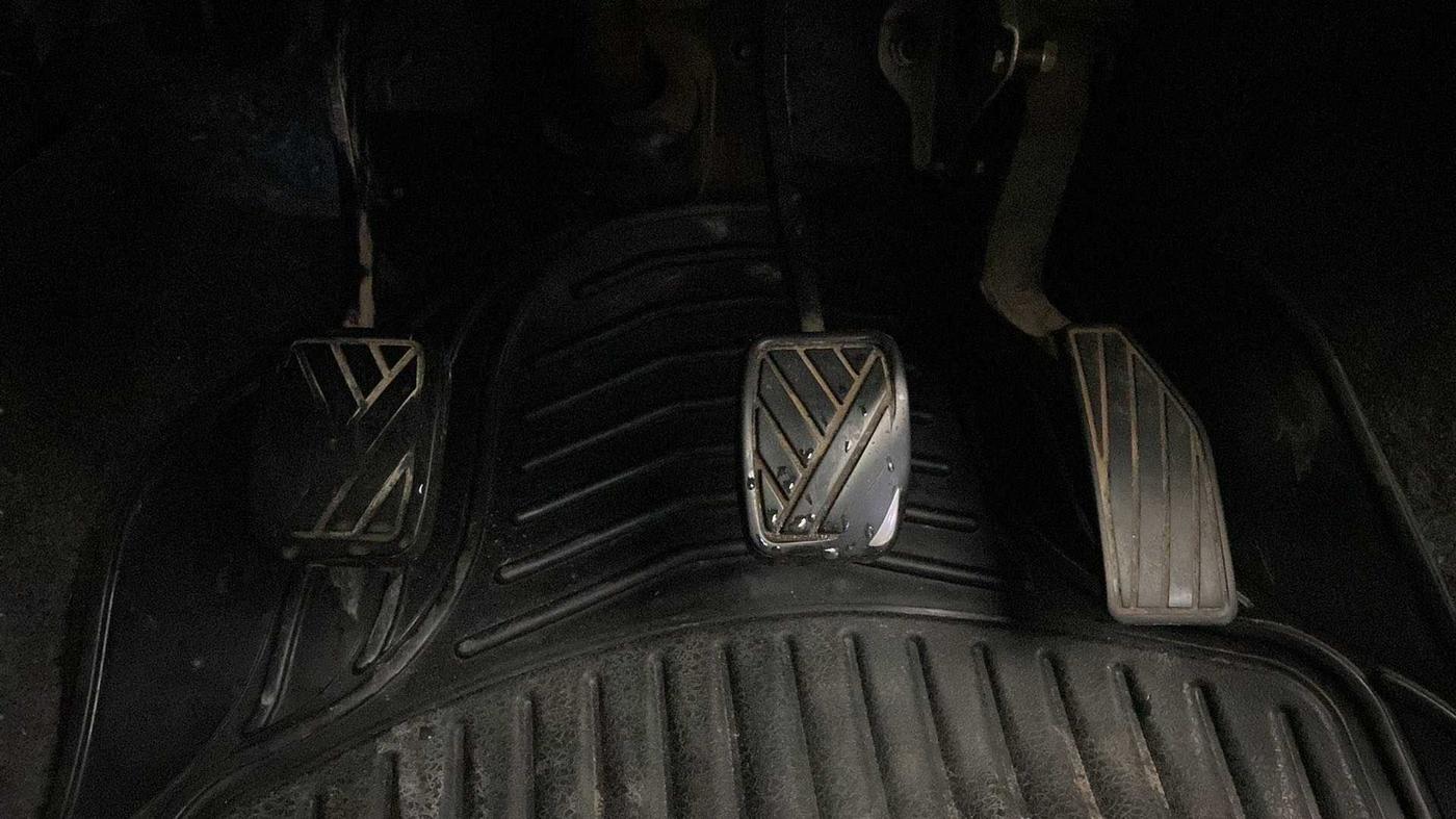 2017 Maruti Celerio VXI CNG, CNG, Manual, 1,16,413 km, Pedals