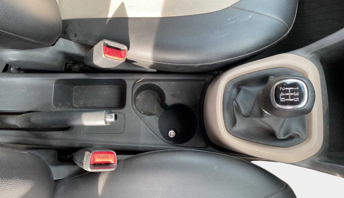 2017 Hyundai Grand i10 SPORTZ (O) 1.2 KAPPA VTVT, Petrol, Manual, 34,512 km, Gear Lever