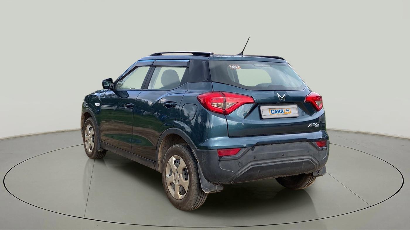 2023 Mahindra XUV300 W6 1.2 PETROL, Petrol, Manual, 3,529 km, Left Back Diagonal