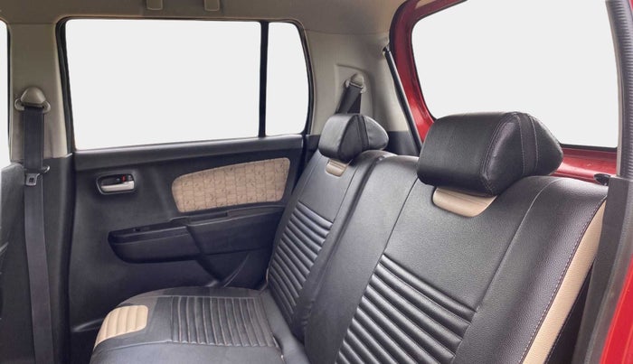 2018 Maruti Wagon R 1.0 VXI AMT, Petrol, Automatic, 99,726 km, Right Side Rear Door Cabin
