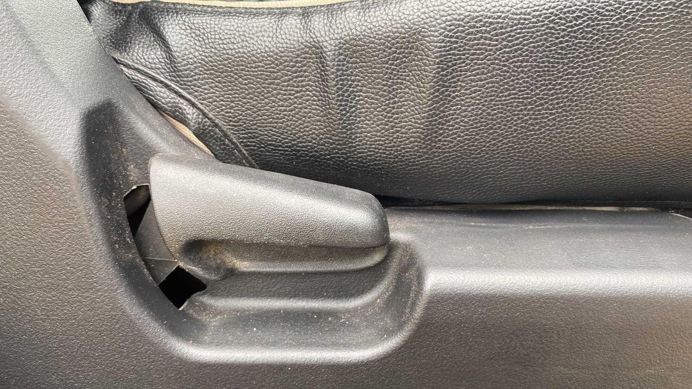 2018 Maruti Wagon R 1.0 VXI AMT, Petrol, Automatic, 99,726 km, Driver Side Adjustment Panel