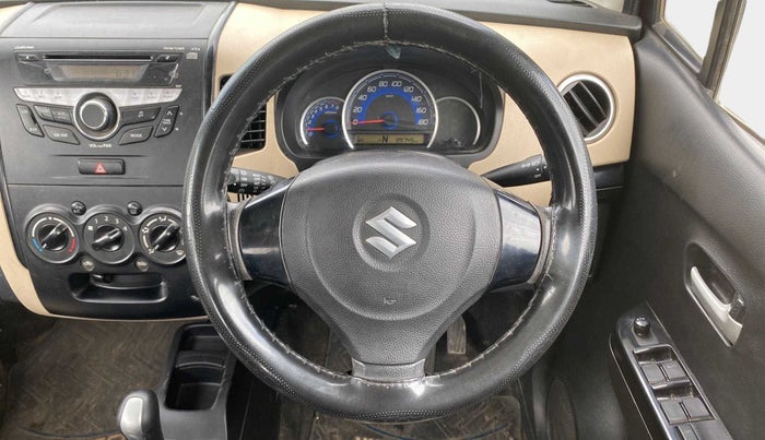2018 Maruti Wagon R 1.0 VXI AMT, Petrol, Automatic, 99,726 km, Steering Wheel Close Up