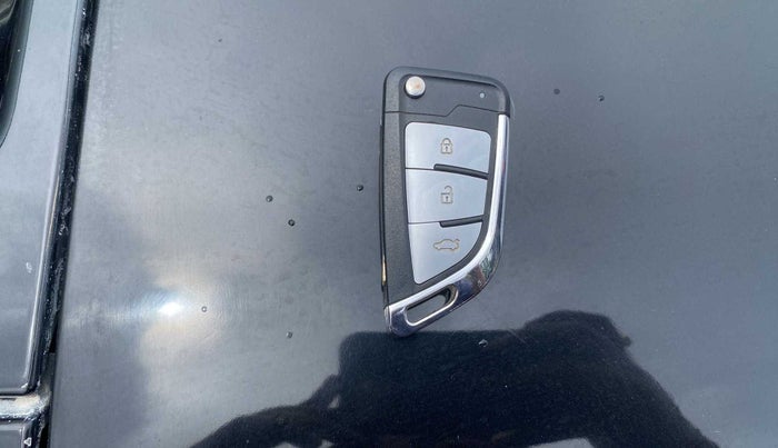 2020 Mahindra Thar AX MT D 4WD ST, Diesel, Manual, 43,813 km, Key Close Up