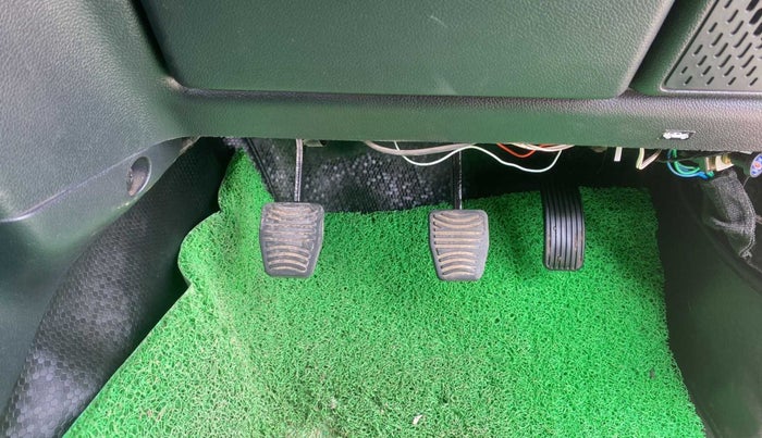 2020 Mahindra Thar AX MT D 4WD ST, Diesel, Manual, 43,813 km, Pedals