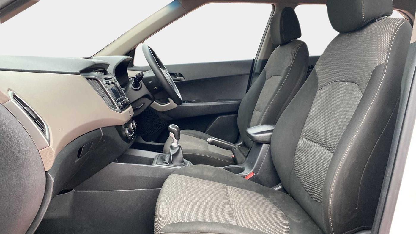 2016 Hyundai Creta E PLUS 1.6 PETROL, Petrol, Manual, 70,876 km, Right Side Front Door Cabin