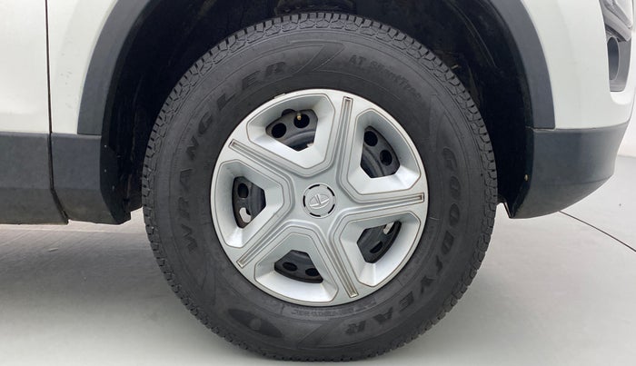 2019 Tata Harrier XM 2.0L Kryotec, Diesel, Manual, 59,951 km, Right Front Wheel
