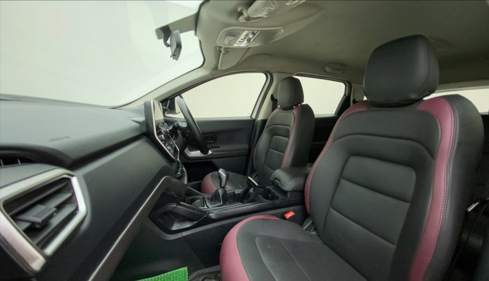 2019 Tata Harrier XM 2.0L Kryotec, Diesel, Manual, 59,951 km, Right Side Front Door Cabin