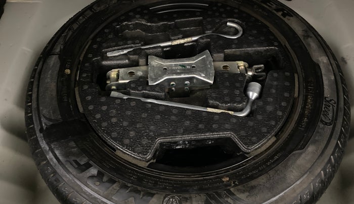 2018 Maruti Vitara Brezza ZDI, Diesel, Manual, 52,629 km, Spare Tyre