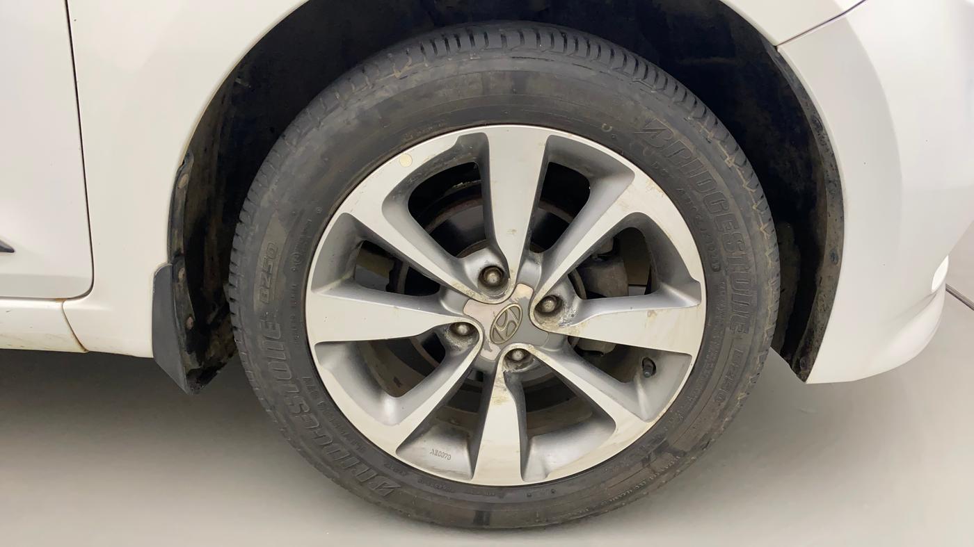 2016 Hyundai Elite i20 ASTA 1.2, Petrol, Manual, 75,036 km, Right Front Wheel