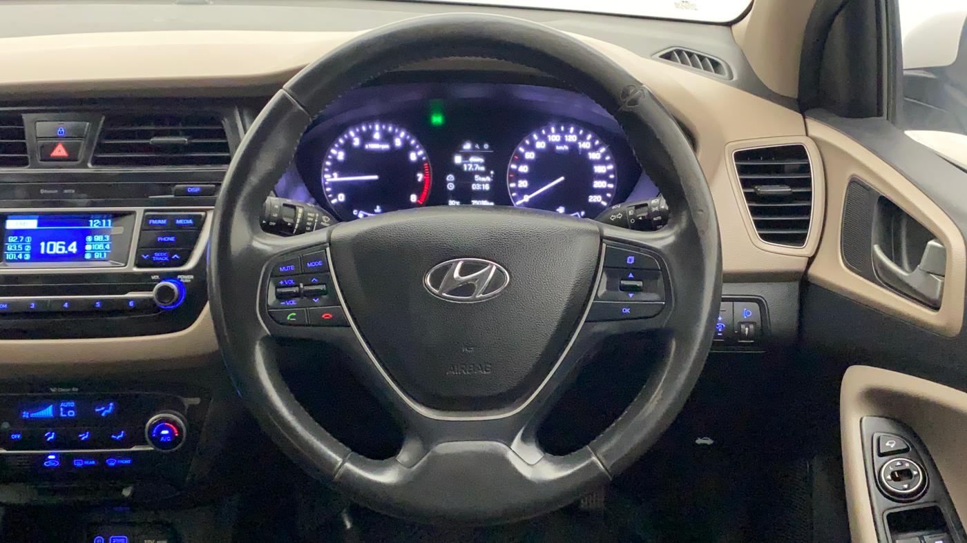 2016 Hyundai Elite i20 ASTA 1.2, Petrol, Manual, 75,036 km, Steering Wheel Close Up