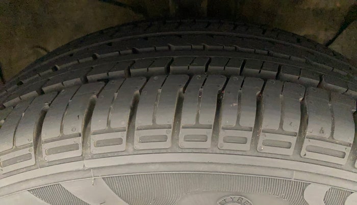 2019 Hyundai Creta SX 1.6 PETROL, Petrol, Manual, 48,164 km, Right Front Tyre Tread