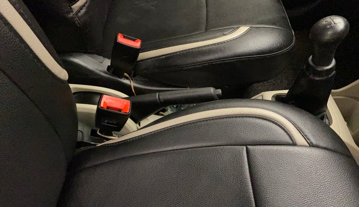 2019 Maruti Alto LXI, Petrol, Manual, 43,637 km, Gear Lever
