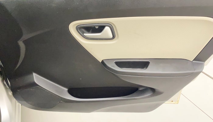 2019 Maruti Alto LXI, Petrol, Manual, 43,637 km, Driver Side Door Panels Control
