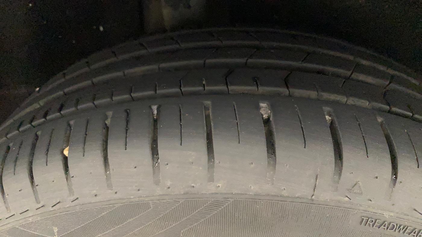 2017 Maruti Baleno ZETA CVT PETROL 1.2, Petrol, Automatic, 44,695 km, Right Rear Tyre Tread