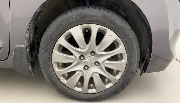 2017 Maruti Baleno ZETA CVT PETROL 1.2, Petrol, Automatic, 44,695 km, Right Front Wheel
