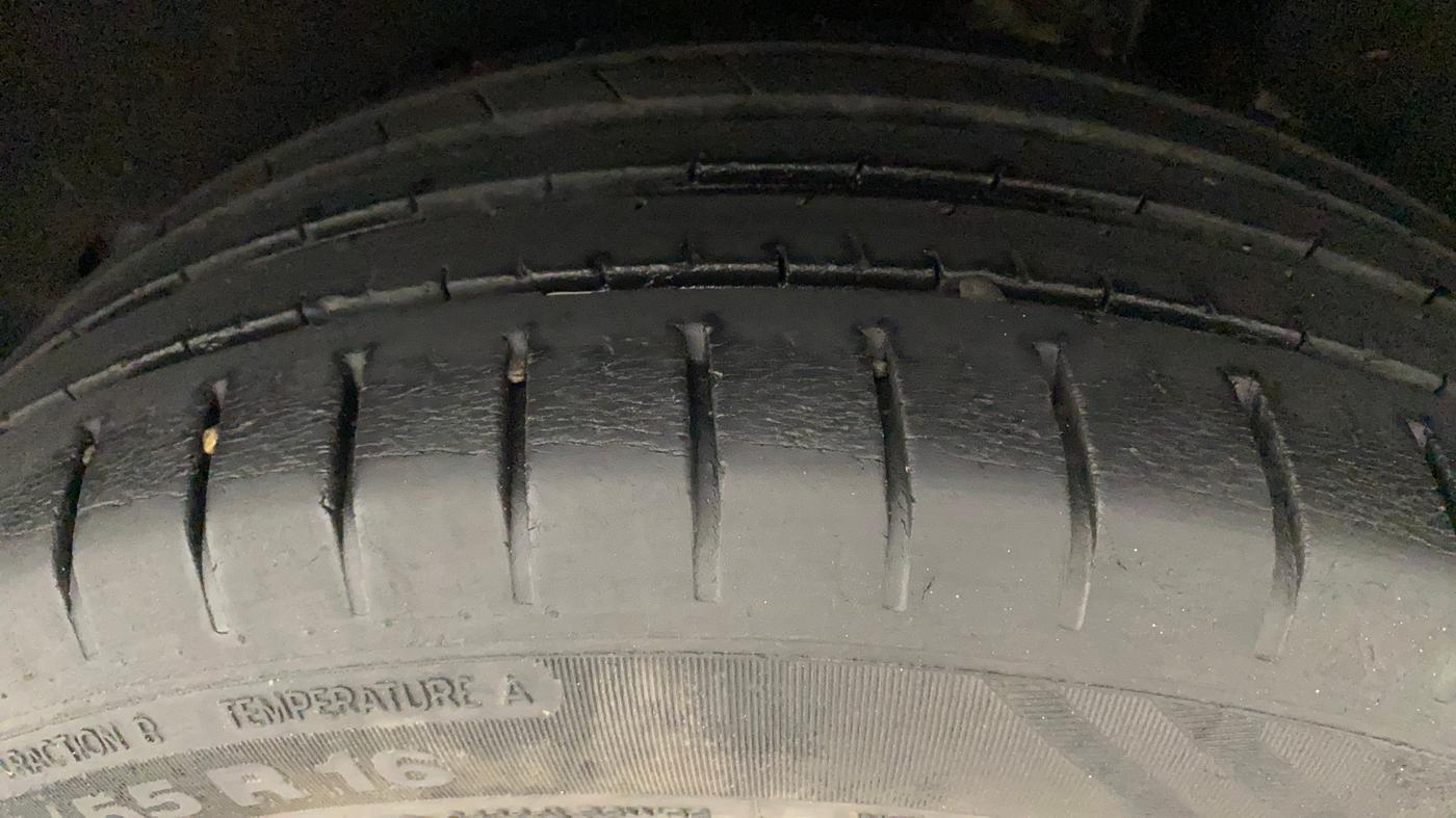 2017 Maruti Baleno ZETA CVT PETROL 1.2, Petrol, Automatic, 44,695 km, Left Rear Tyre Tread