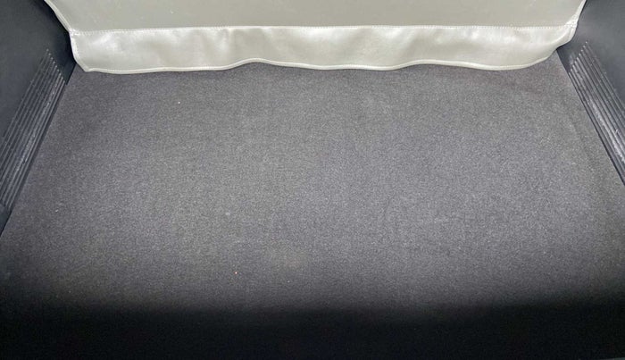 2020 KIA SONET HTK PLUS 1.2, Petrol, Manual, 52,089 km, Boot Inside