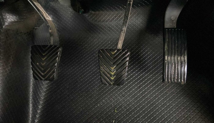 2020 KIA SONET HTK PLUS 1.2, Petrol, Manual, 52,089 km, Pedals