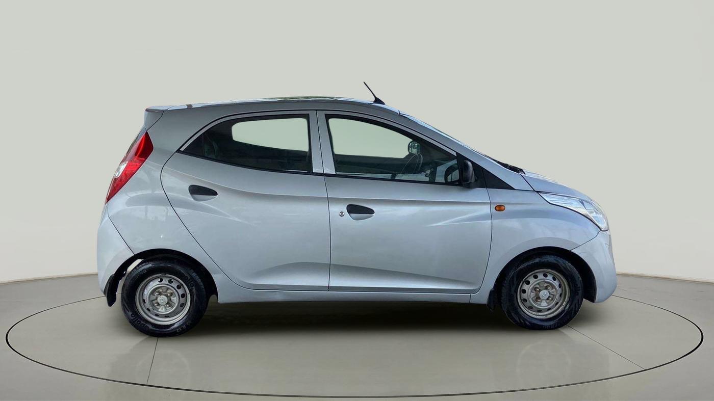 2015 Hyundai Eon ERA +, Petrol, Manual, 83,722 km, Right Side View