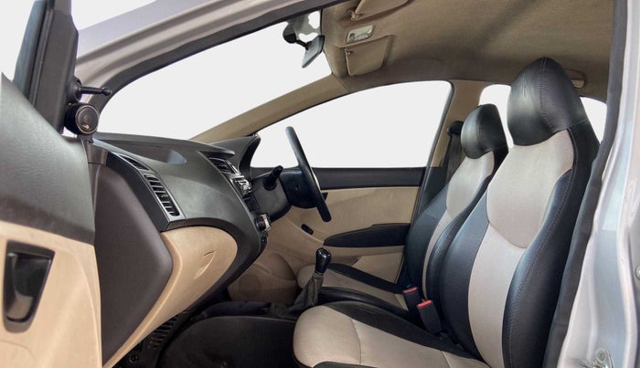 2015 Hyundai Eon ERA +, Petrol, Manual, 83,722 km, Right Side Front Door Cabin