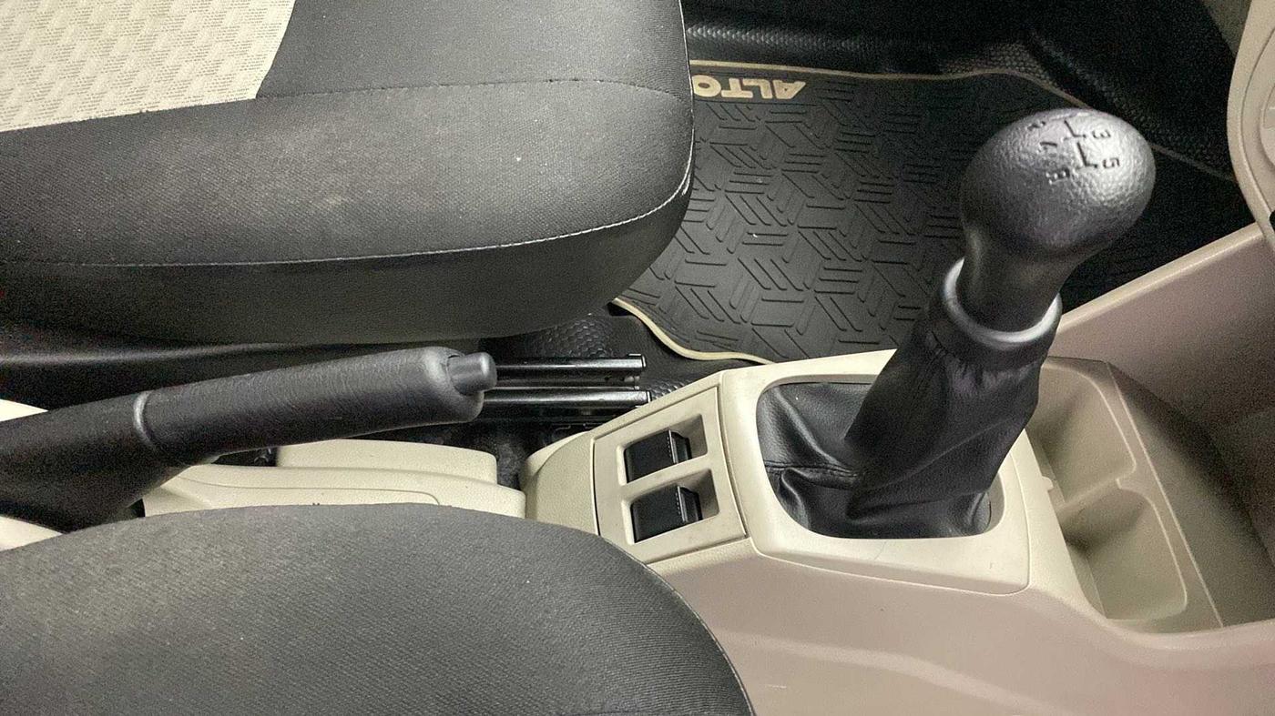 2019 Maruti Alto VXI, Petrol, Manual, 14,028 km, Gear Lever
