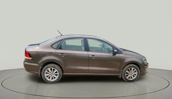 2015 Volkswagen Vento HIGHLINE 1.5 AT, Diesel, Automatic, 80,402 km, Right Side View
