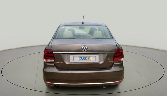 2015 Volkswagen Vento HIGHLINE 1.5 AT, Diesel, Automatic, 80,402 km, Back/Rear