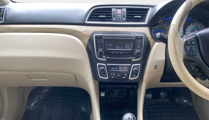 2020 Maruti Ciaz DELTA 1.5 SHVS MT PETROL, Petrol, Manual, 63,935 km, Air Conditioner