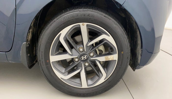 2021 Hyundai GRAND I10 NIOS ASTA AMT 1.2 KAPPA VTVT, Petrol, Automatic, 12,677 km, Right Front Wheel
