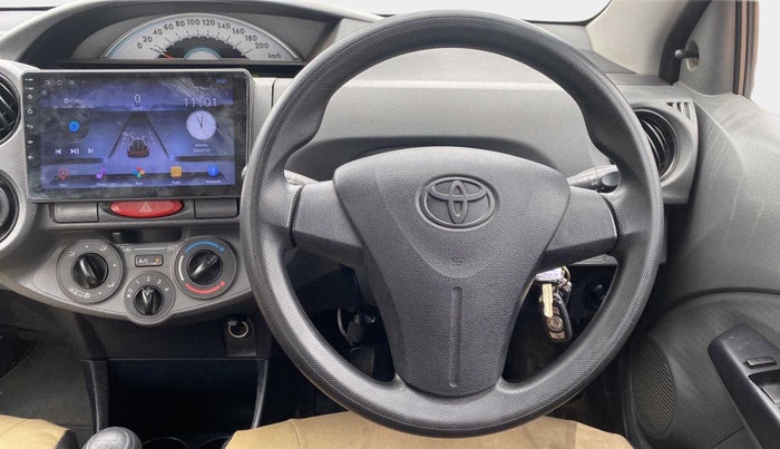 2012 Toyota Etios Liva GD, Diesel, Manual, 1,15,572 km, Steering Wheel Close Up