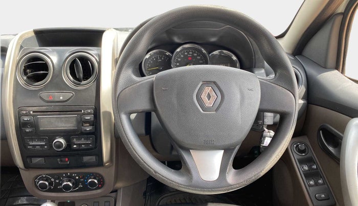 2016 Renault Duster RXL 1.6 PETROL, Petrol, Manual, 63,292 km, Steering Wheel Close Up