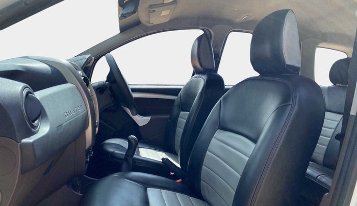 2016 Renault Duster RXL 1.6 PETROL, Petrol, Manual, 63,292 km, Right Side Front Door Cabin
