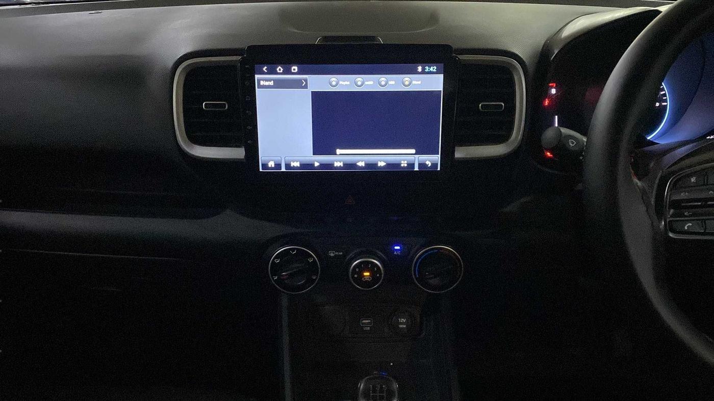 2020 Hyundai VENUE S 1.2, Petrol, Manual, 23,592 km, Air Conditioner