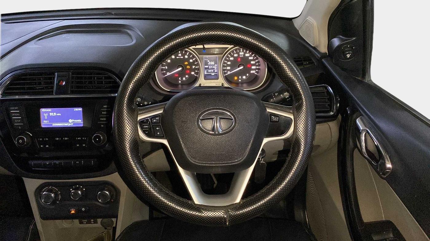 2017 Tata Tiago XZ PETROL, Petrol, Manual, 57,153 km, Steering Wheel Close Up