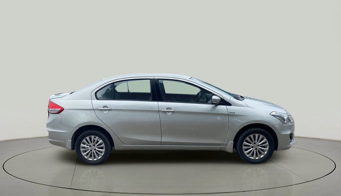2015 Maruti Ciaz VXI+, Petrol, Manual, 77,302 km, Right Side