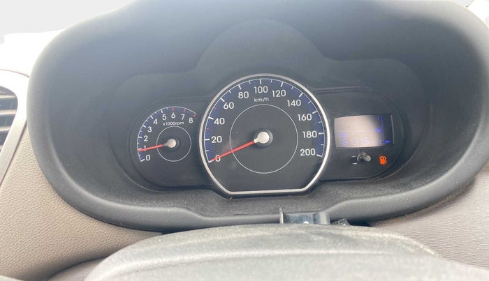 2013 Hyundai i10 MAGNA 1.1, Petrol, Manual, 61,305 km, Odometer Image