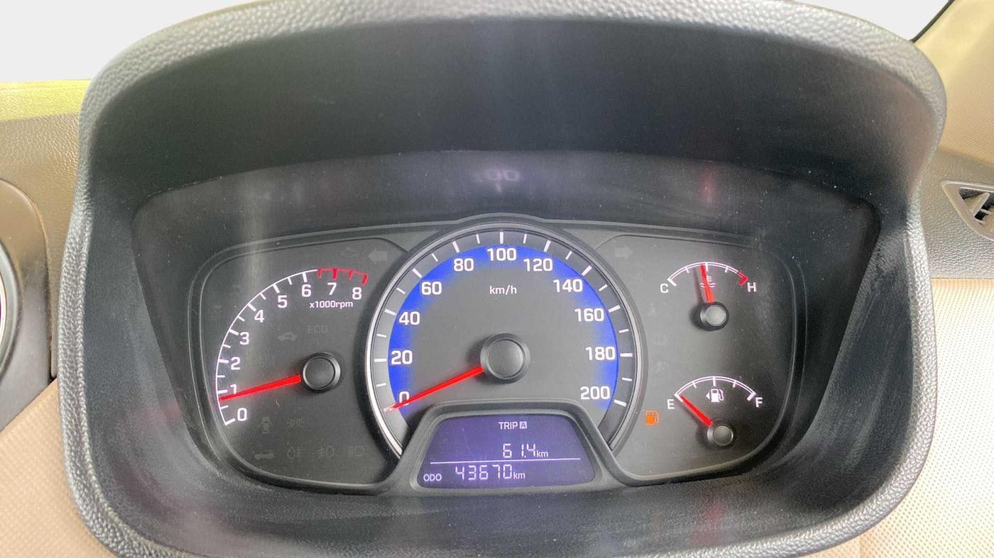2018 Hyundai Xcent E+, Petrol, Manual, 43,633 km, Odometer Image