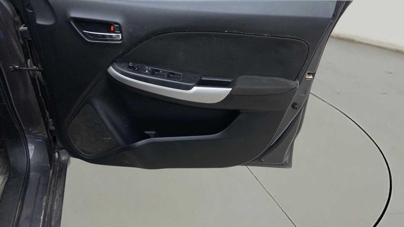 2017 Maruti Baleno DELTA PETROL 1.2, Petrol, Manual, 36,507 km, Driver Side Door Panels Control