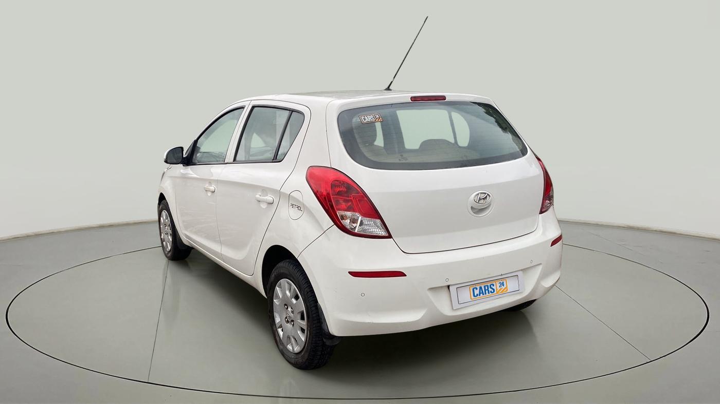 2013 Hyundai i20 MAGNA 1.2, Petrol, Manual, 59,109 km, Left Back Diagonal