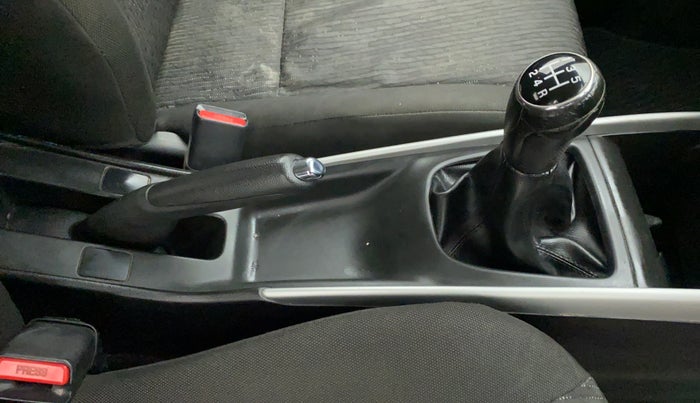 2016 Maruti Baleno DELTA PETROL 1.2, Petrol, Manual, 57,964 km, Gear Lever