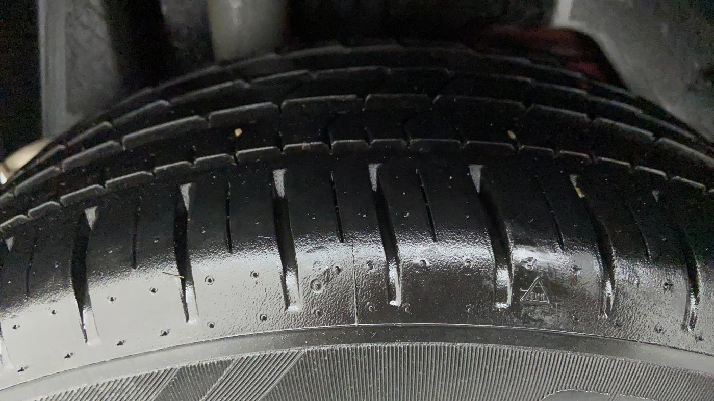 2020 Ford New Figo 1.2 TITANIUM, Petrol, Manual, 3,901 km, Right Rear Tyre Tread